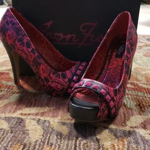 Iron Fist Muete Punk Princess sz 10